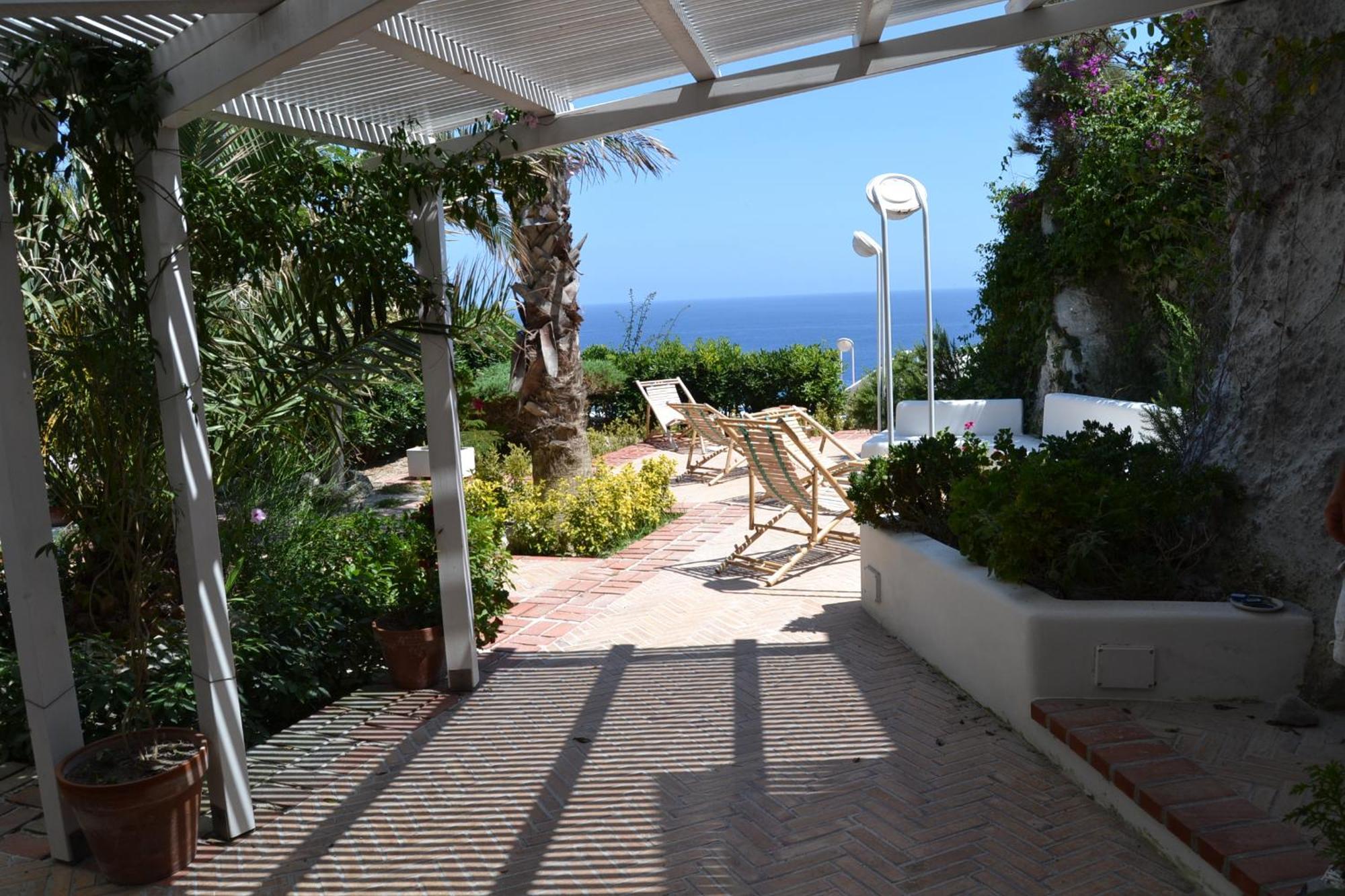 Maridea - Cave Apartments Ponza Exterior photo