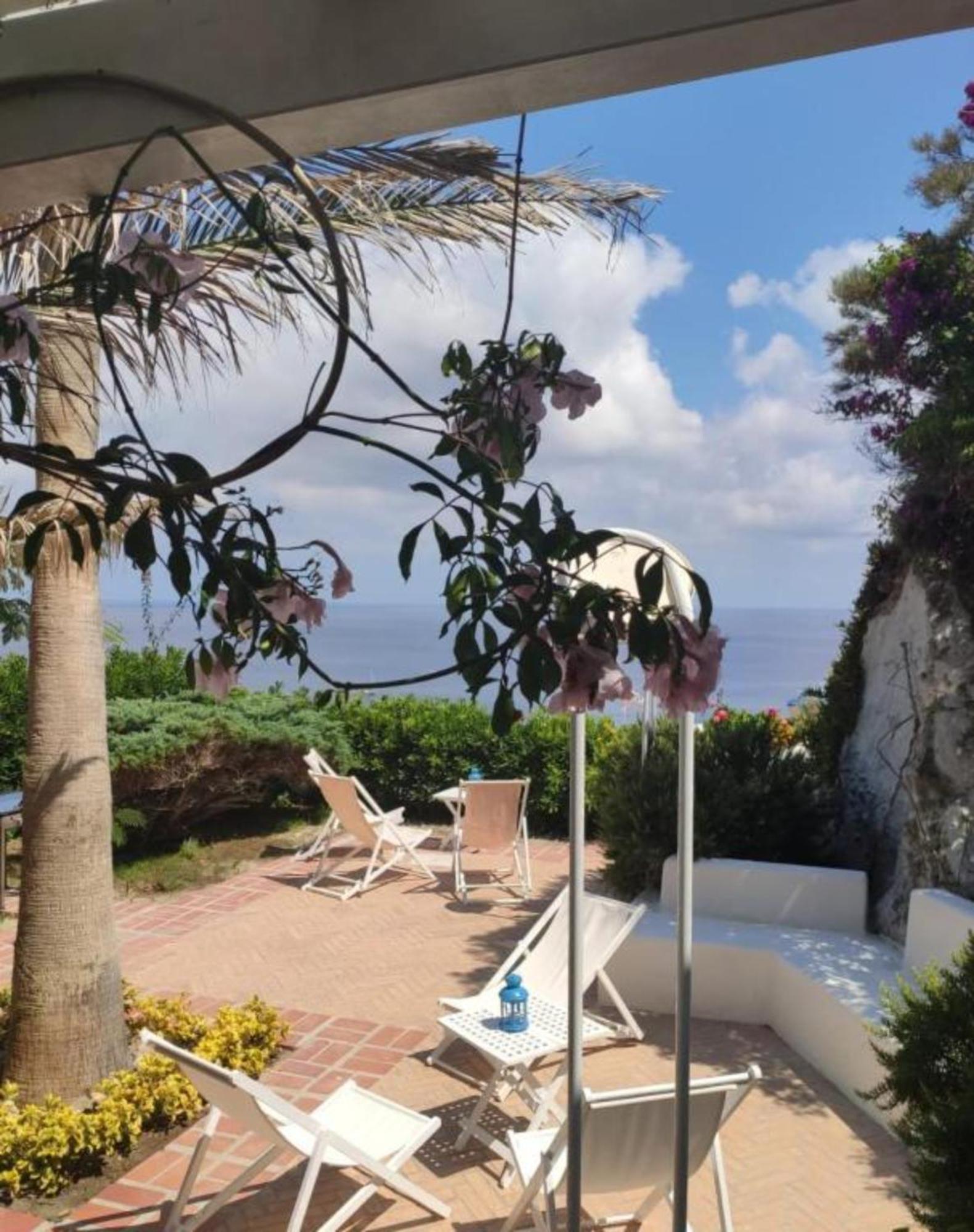 Maridea - Cave Apartments Ponza Exterior photo