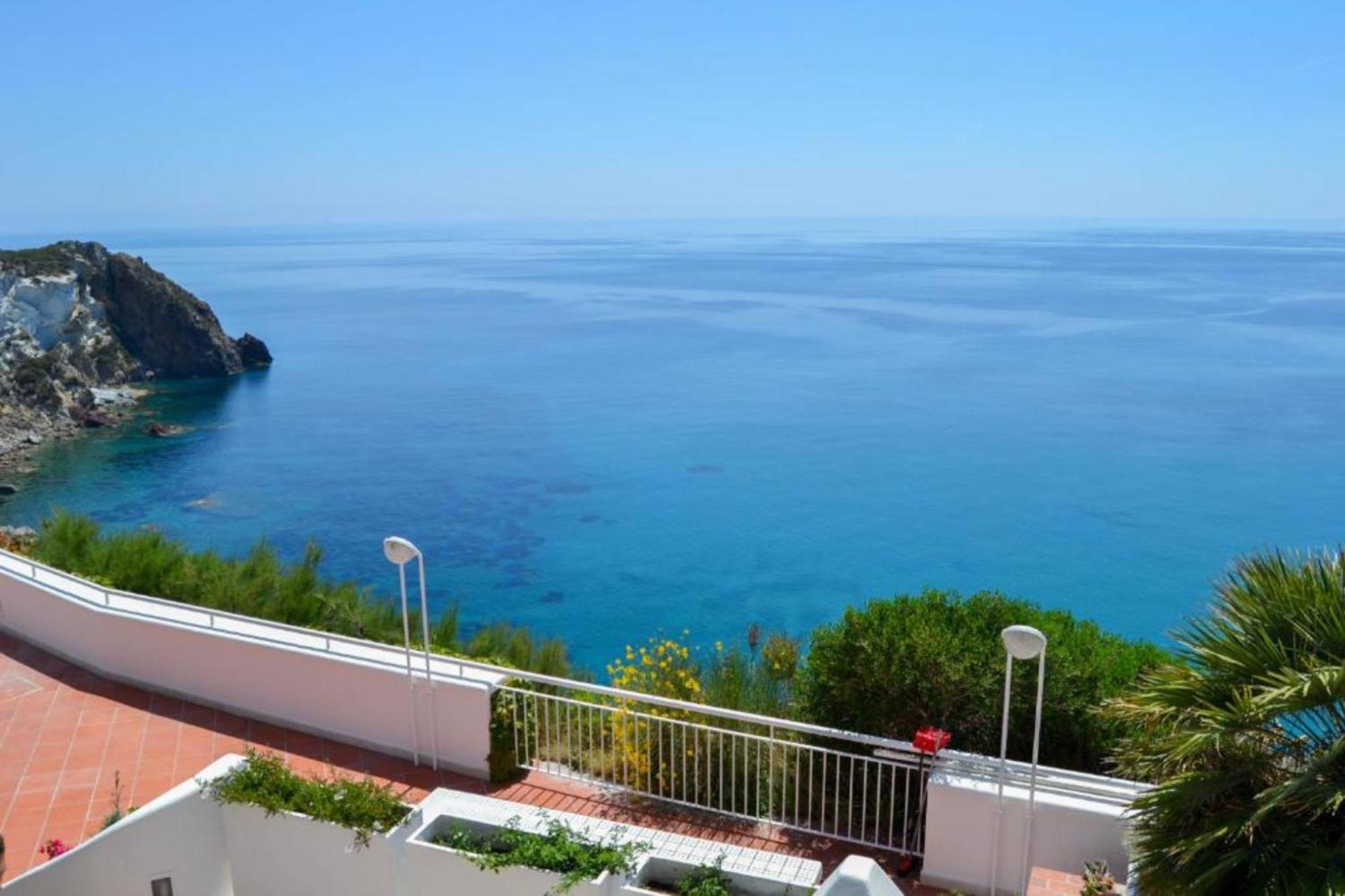 Maridea - Cave Apartments Ponza Exterior photo